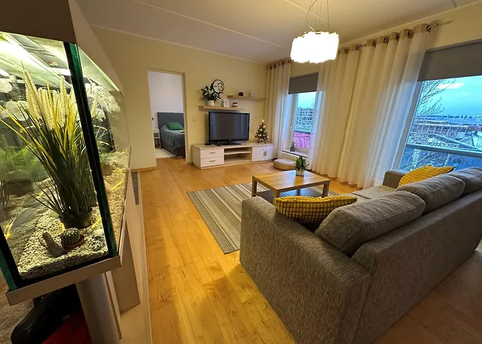 Marina With Seaview 公寓 *